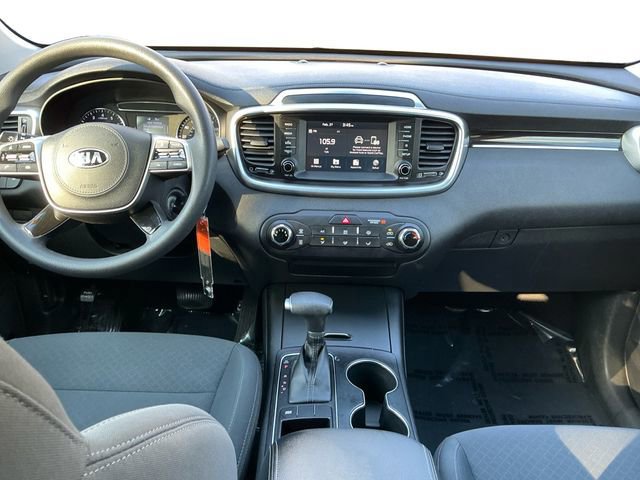 Used 2020 Kia Sorento LX image 12