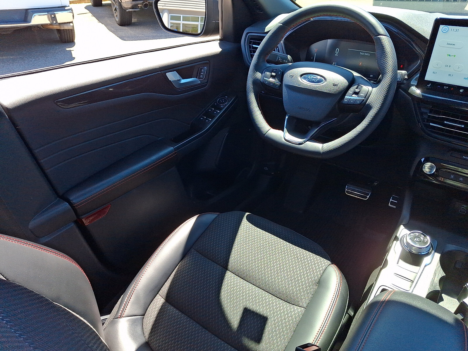 Certified 2024 Ford Escape ST-Line w/ Tech Pack #1 AWD/4WD image 13