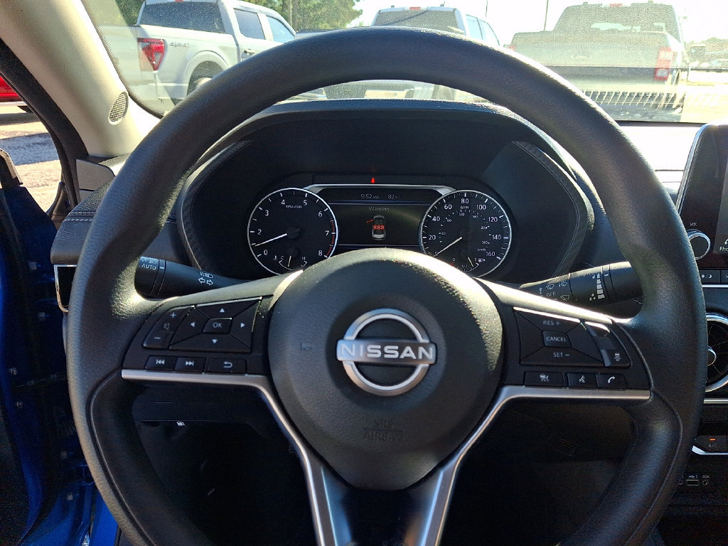 Used 2025 Nissan Sentra SV FWD image 18