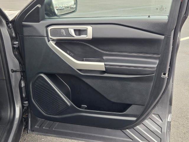 Certified 2023 Ford Explorer XLT w/ Equipment Group 202A image 6