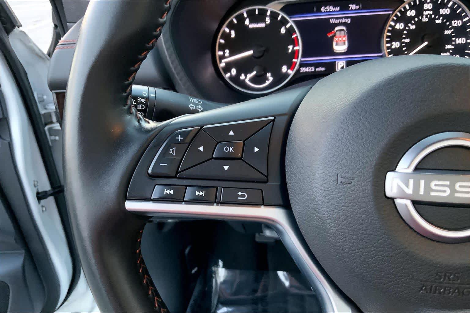 Used 2025 Nissan Sentra SR w/ Midnight Edition FWD image 22
