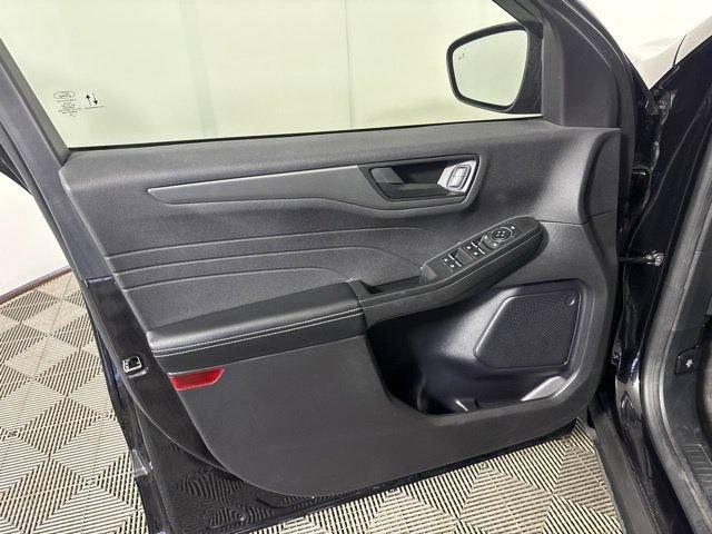 Certified 2023 Ford Escape Active w/ Tech Pack #1 AWD/4WD image 14