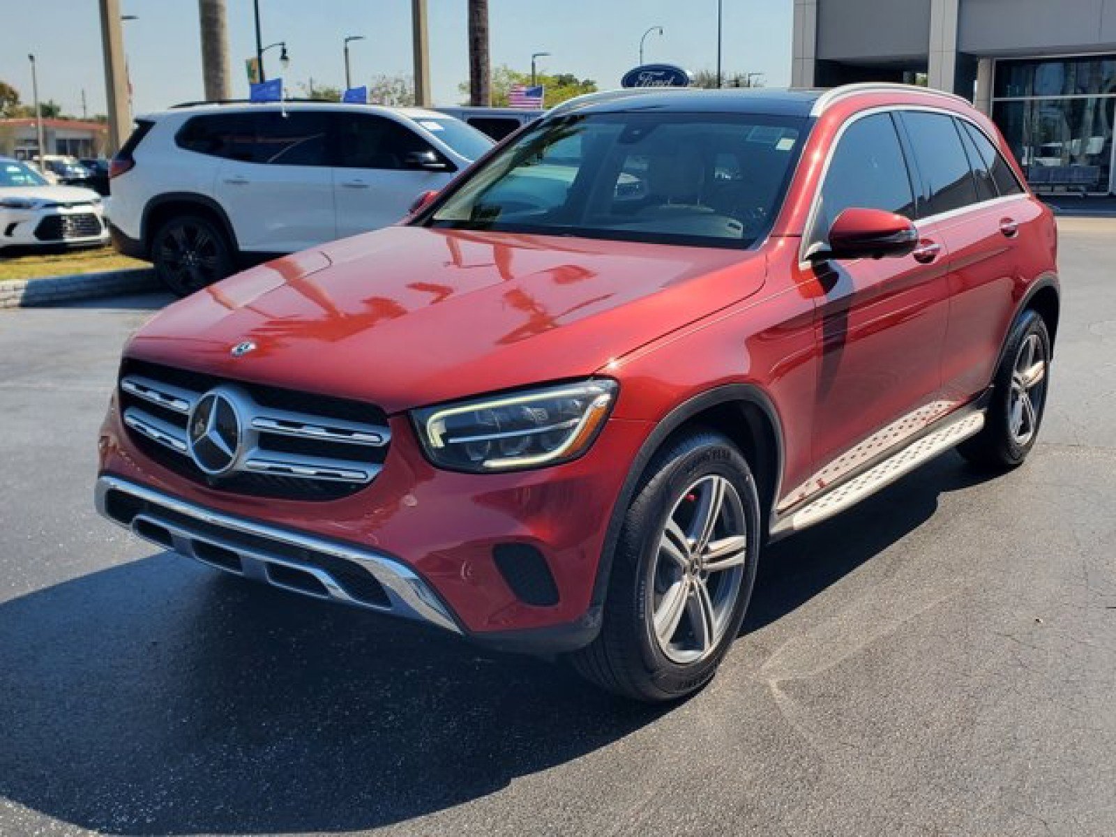 Used 2021 Mercedes-Benz GLC 300 image 2