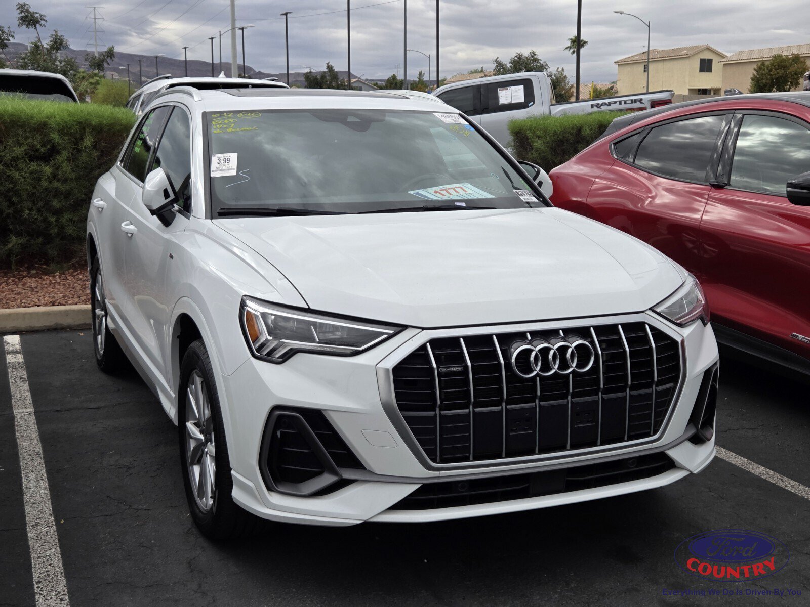 Used 2024 Audi Q3 2.0T Premium AWD/4WD image 1