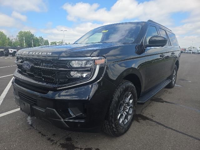 Certified 2025 Ford Expedition Max Active AWD/4WD image 2