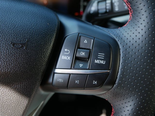 Certified 2025 Ford Escape ST-Line Select AWD/4WD image 19