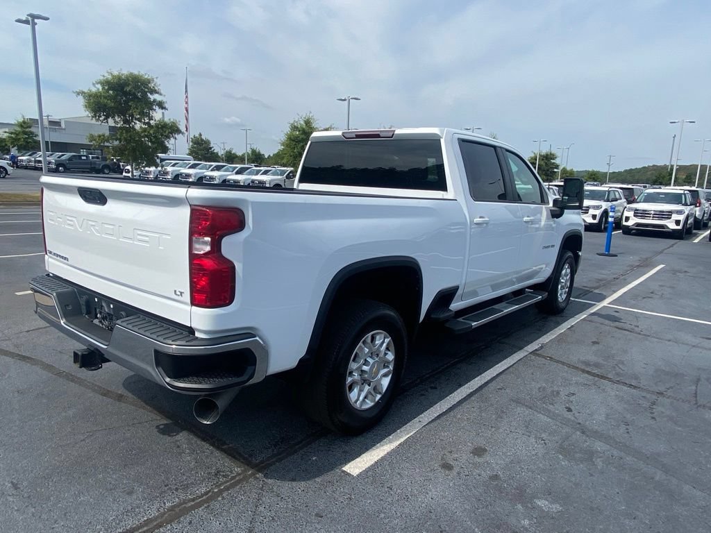 Used 2024 Chevrolet Silverado 2500 LT AWD/4WD image 7