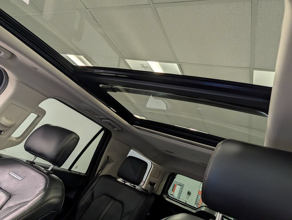 Certified 2019 Ford Expedition Platinum AWD/4WD image 22