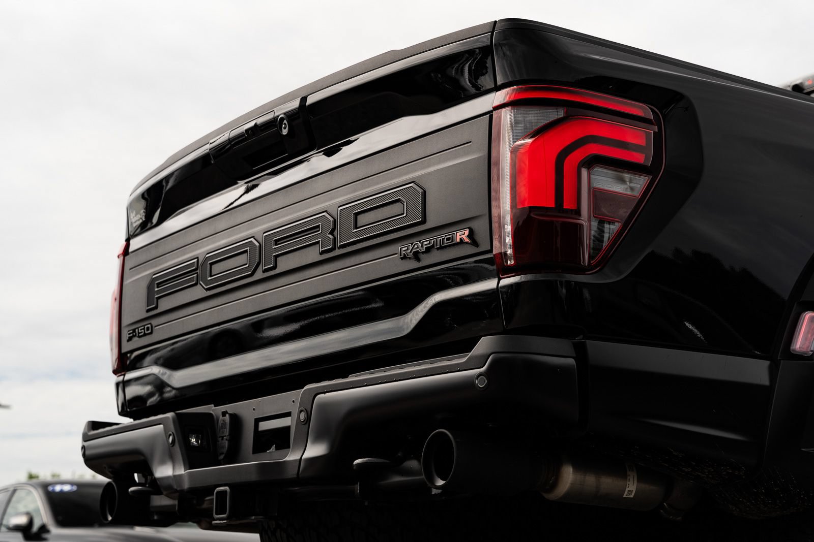 Certified 2025 Ford F150 Raptor w/ Equipment Group 803A Raptor R AWD/4WD image 22