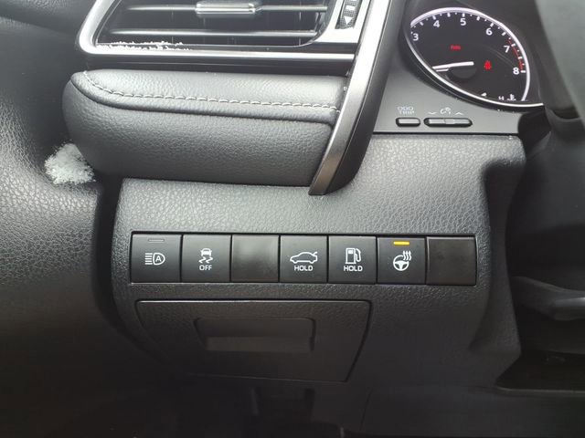 Used 2024 Toyota Camry SE image 14