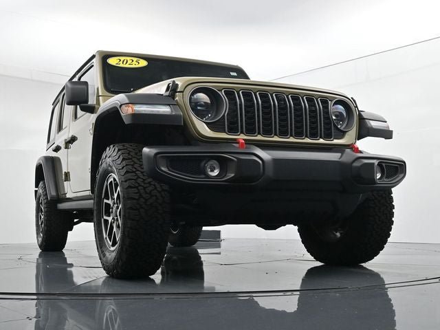 Used 2025 Jeep Wrangler Unlimited Rubicon w/ Safety Group AWD/4WD image 28