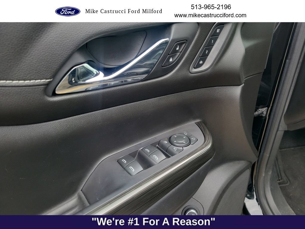 Used 2020 GMC Acadia SLT w/ Driver Alert Package II FWD image 24