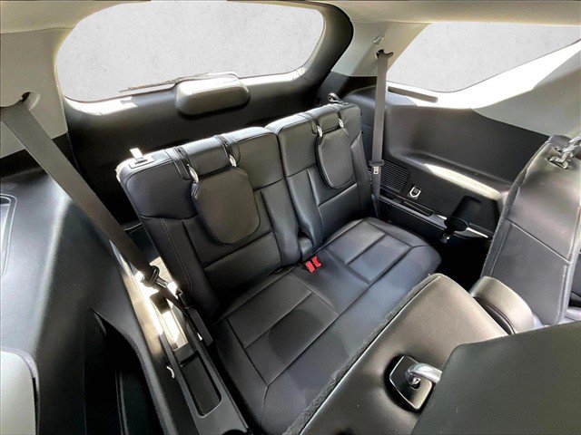 Certified 2023 Ford Explorer XLT w/ Equipment Group 202A RWD image 29