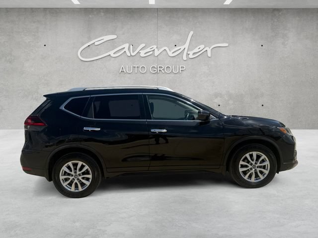 Used 2020 Nissan Rogue SV FWD image 18