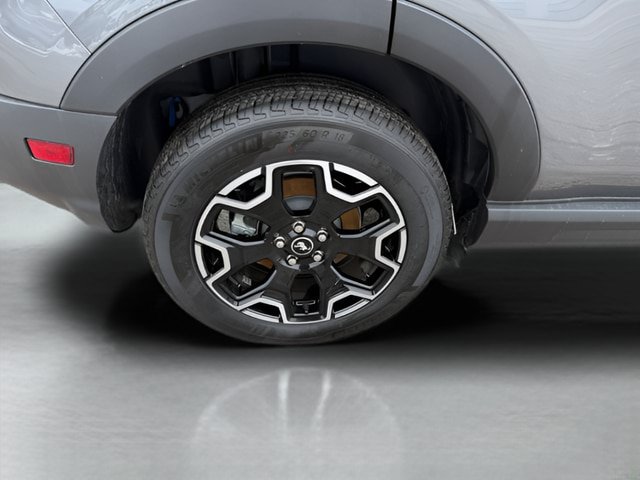 Certified 2025 Ford Bronco Sport Outer Banks w/ Outer Banks Tech Package+ AWD/4WD image 30