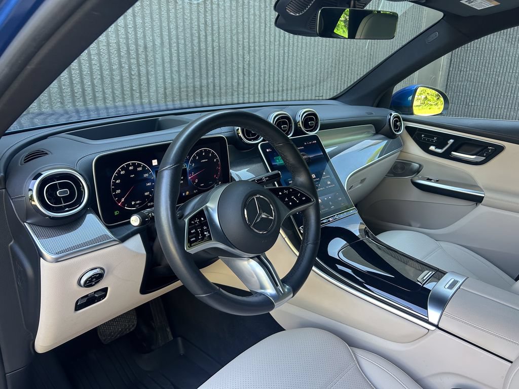 Used 2024 Mercedes-Benz GLC 300 4MATIC image 10