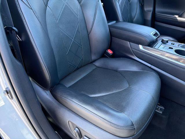 Used 2020 Toyota Highlander Platinum AWD/4WD image 15