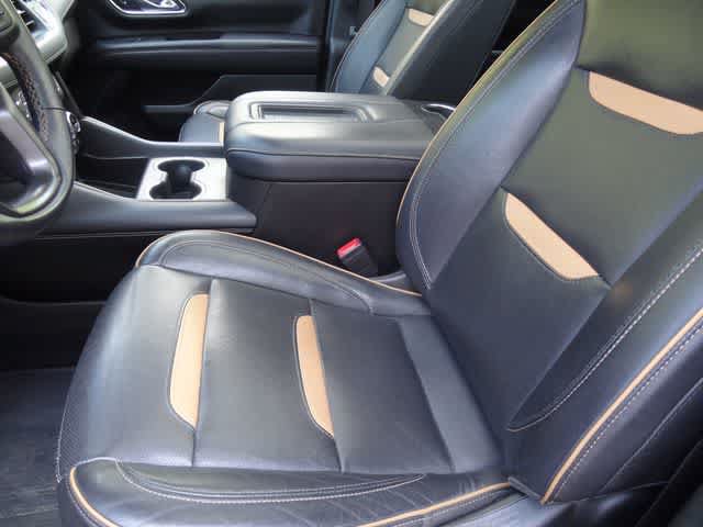 Used 2021 GMC Yukon AT4 w/ Technology Package AWD/4WD image 6
