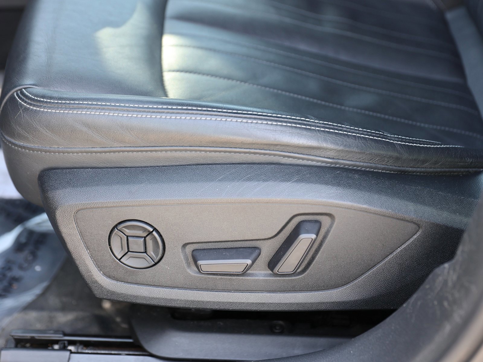 Used 2020 Audi A6 2.0T Premium w/ Sport Package image 17