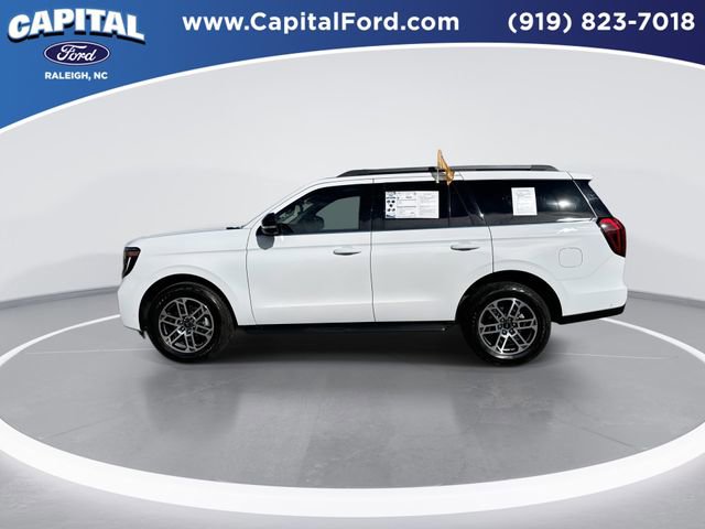 Certified 2025 Ford Expedition Active image 5