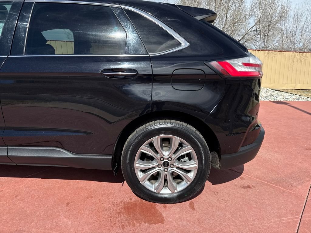 Certified 2024 Ford Edge Titanium AWD/4WD image 34