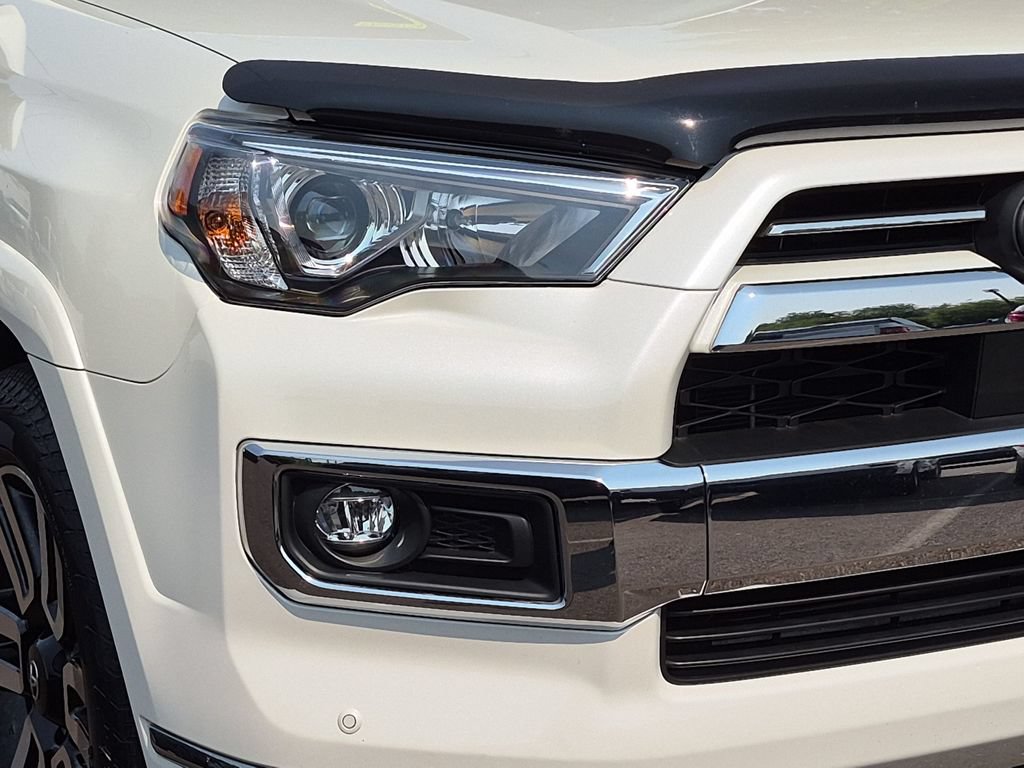 Used 2023 Toyota 4Runner Limited AWD/4WD image 17