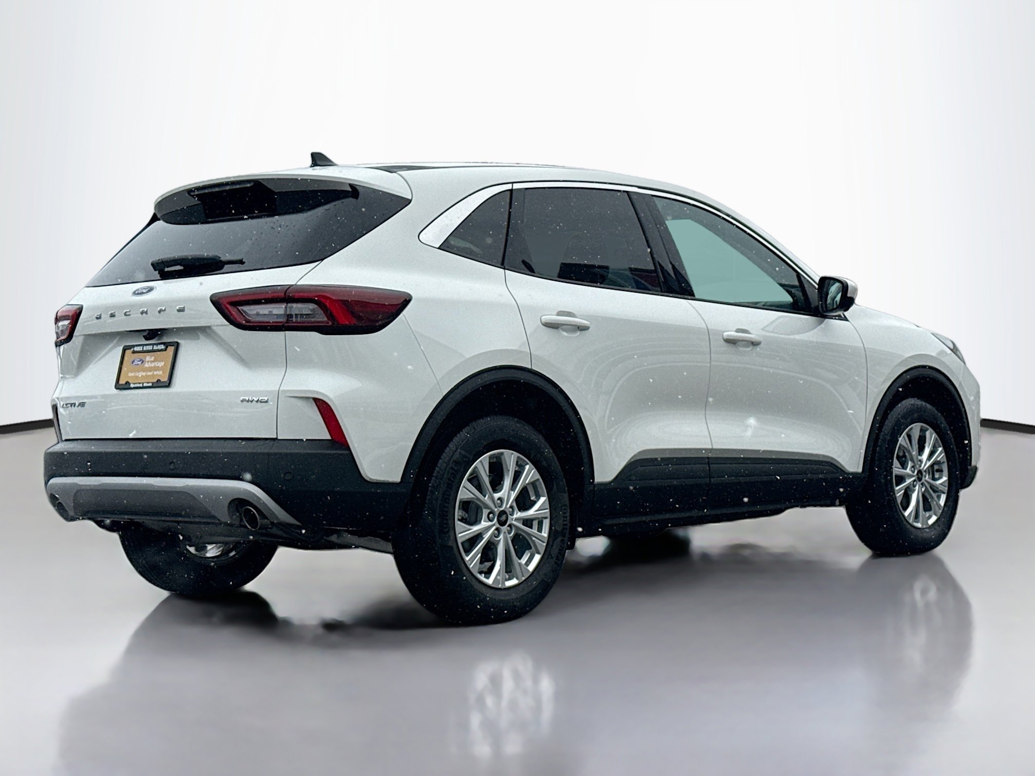 Certified 2023 Ford Escape Active w/ Tech Pack #2 image 2