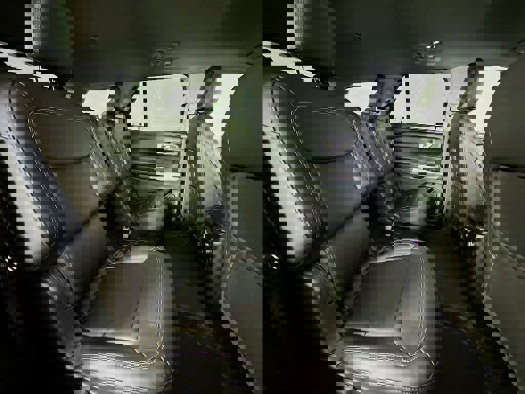 Certified 2022 Ford Explorer XLT w/ Equipment Group 202A image 32