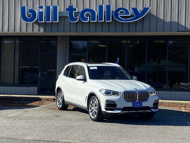 Used 2019 BMW X5 xDrive40i w/ Executive Package image 2