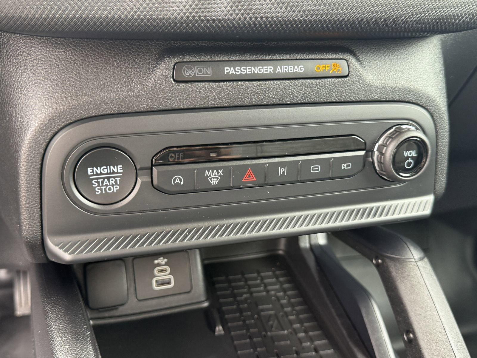 Certified 2025 Ford Bronco Sport Badlands AWD/4WD image 27