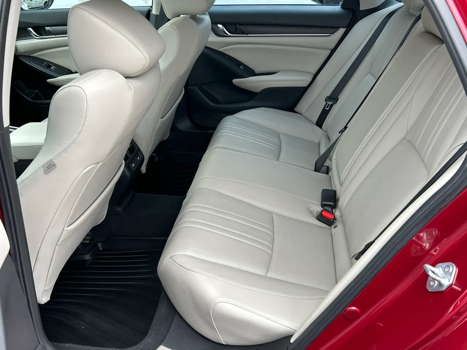 Used 2022 Honda Accord Touring image 27