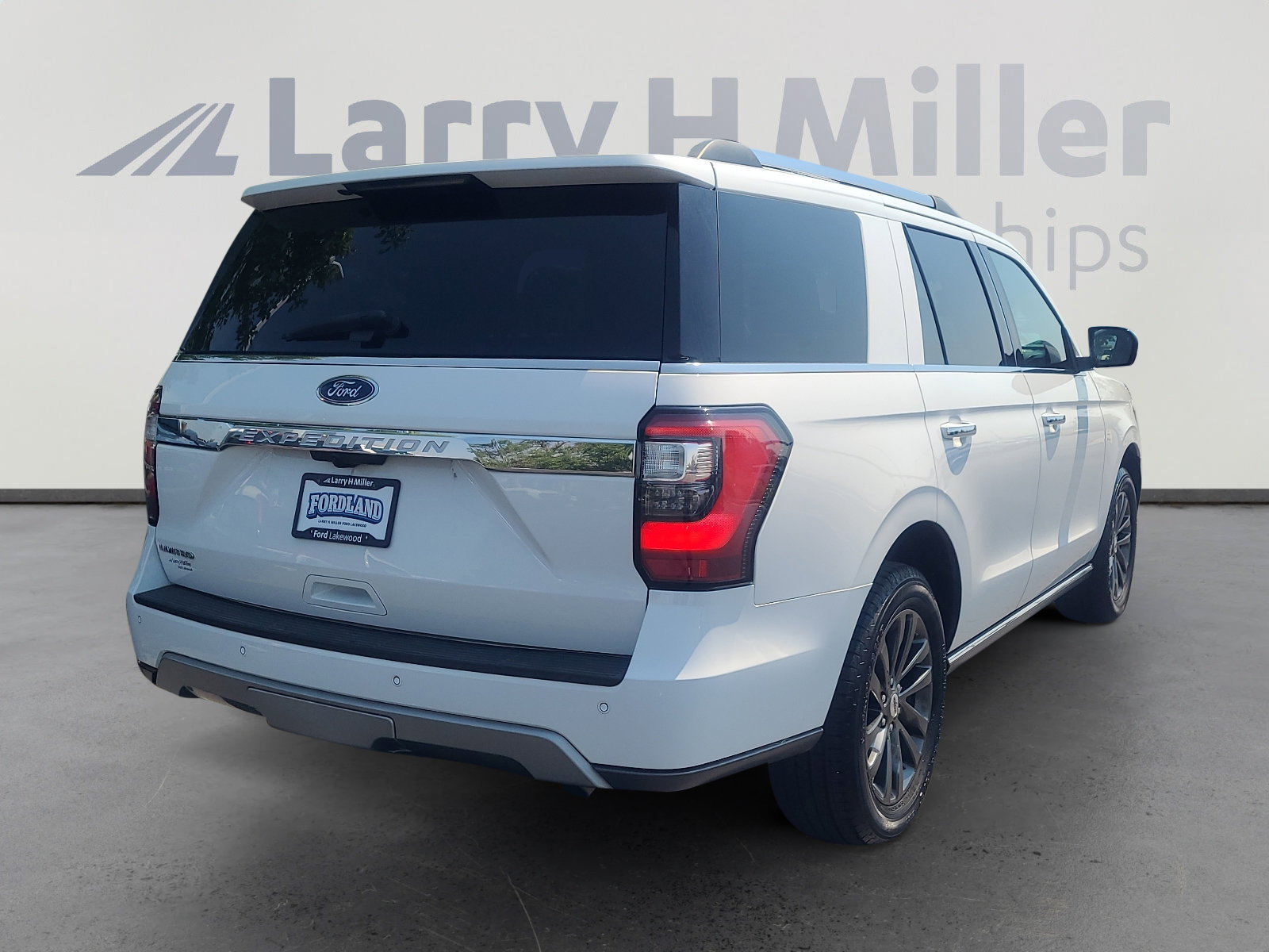 Certified 2021 Ford Expedition Limited AWD/4WD image 5