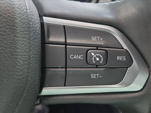 Used 2023 Jeep Compass Latitude w/ Sun and Sound Group AWD/4WD image 14