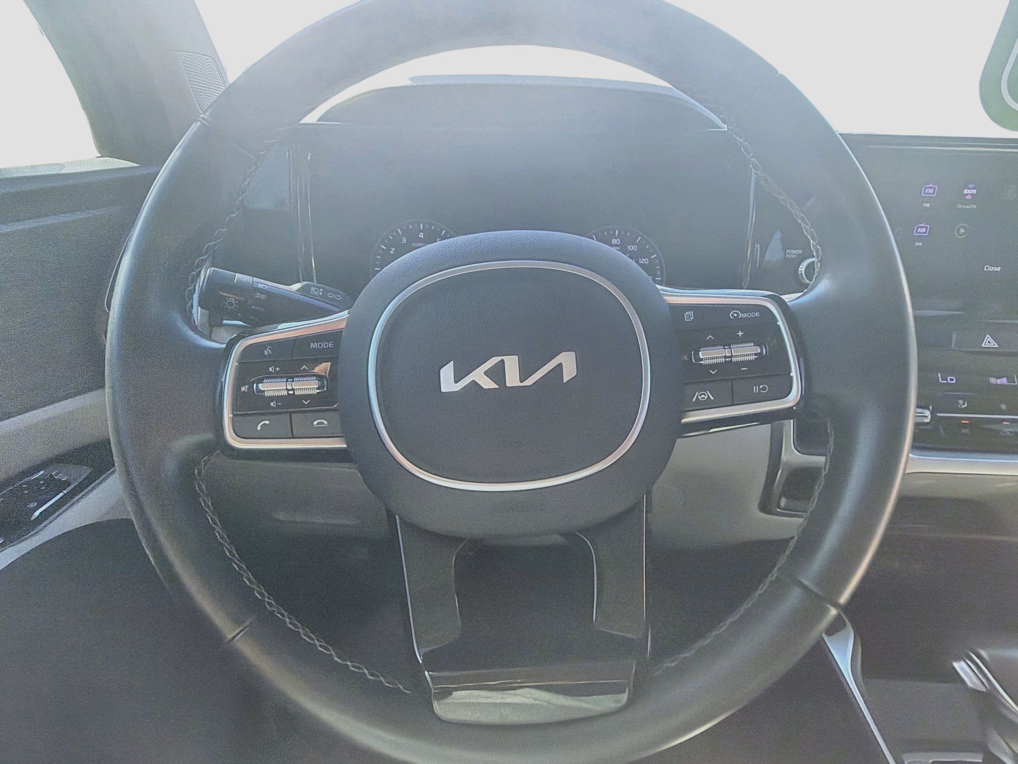 Used 2023 Kia Sorento S w/ Panoramic Sunroof Package AWD/4WD image 14