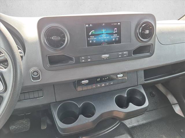 Used 2024 Mercedes-Benz Sprinter 2500 w/ Acoustic Package image 14
