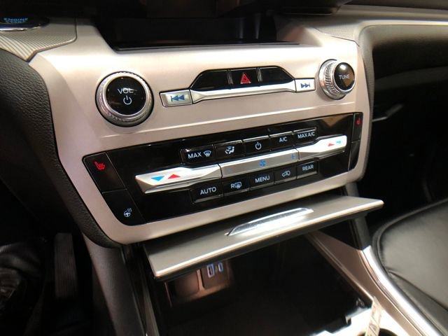 Certified 2023 Ford Explorer XLT w/ Equipment Group 202A image 17