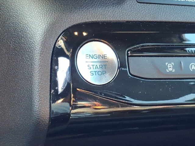 Certified 2024 Ford Escape ST-Line AWD/4WD image 24