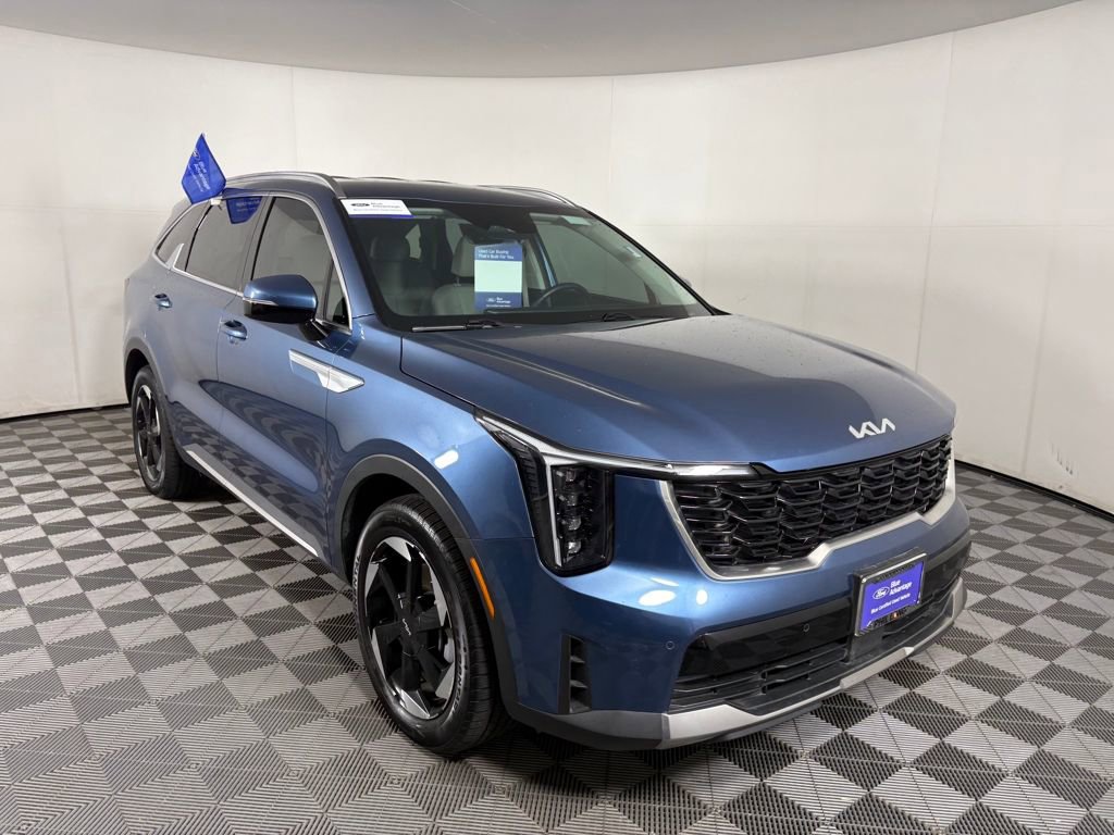 Used 2025 Kia Sorento EX image 7