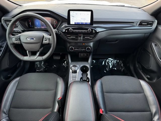 Certified 2025 Ford Escape ST-Line Select AWD/4WD image 13