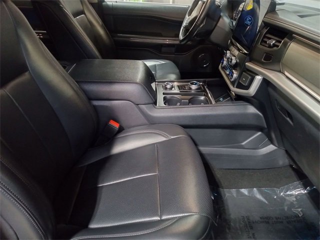 Certified 2024 Ford Expedition XLT image 13