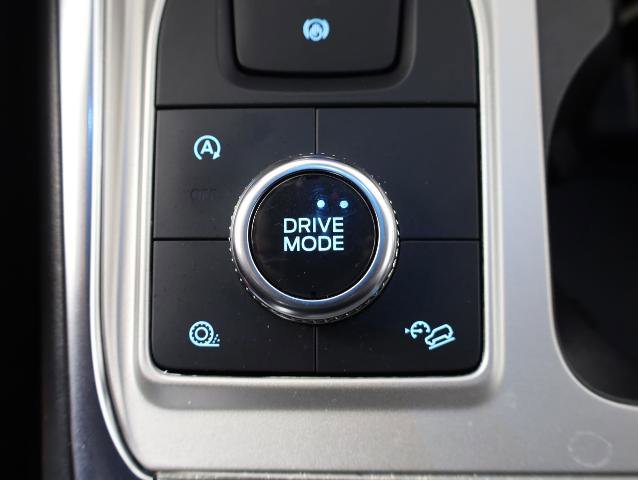 Certified 2021 Ford Explorer XLT w/ Equipment Group 202A AWD/4WD image 18