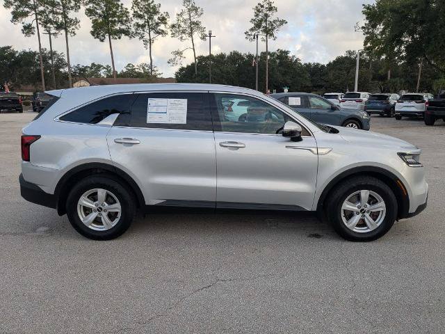 Used 2022 Kia Sorento LX FWD image 3