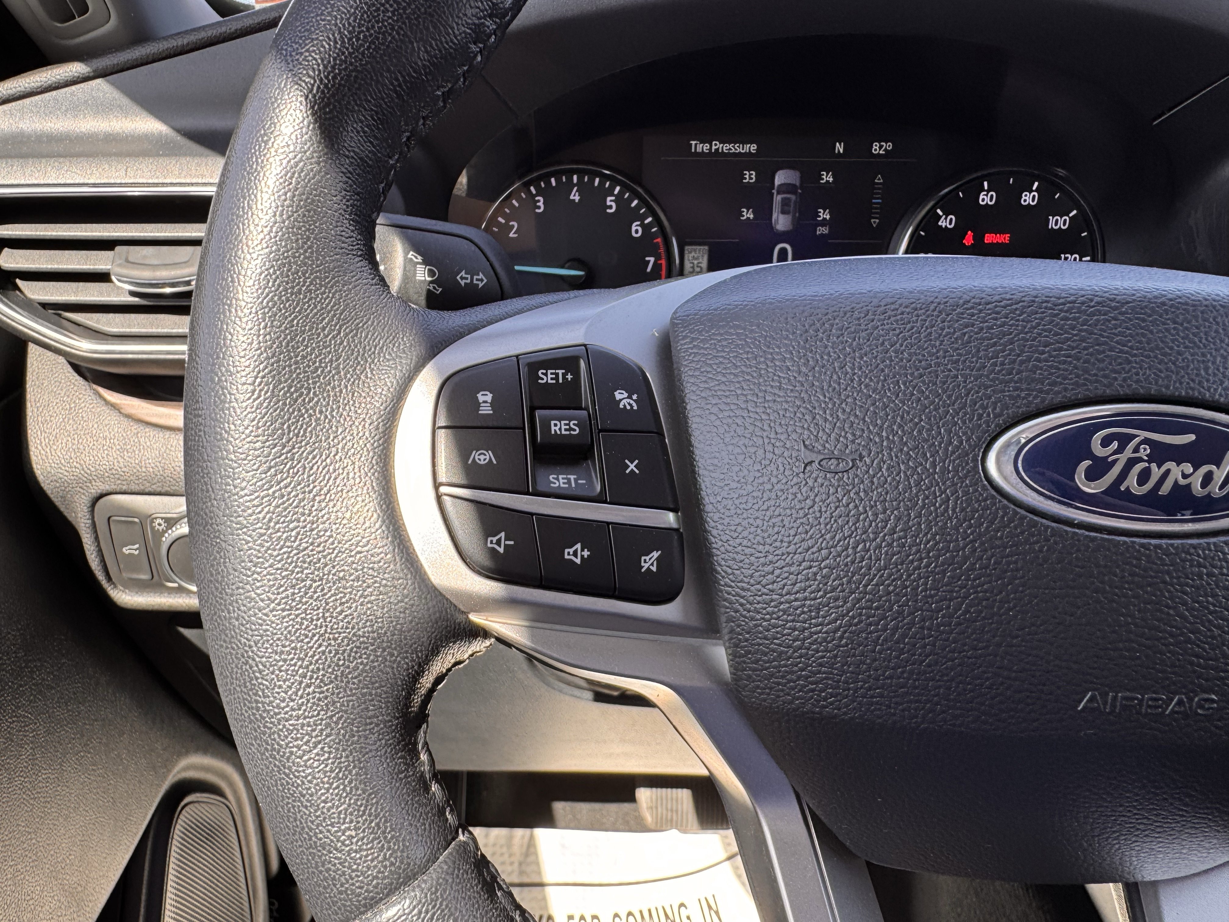 Certified 2022 Ford Explorer Limited w/ Equipment Group 301A image 13