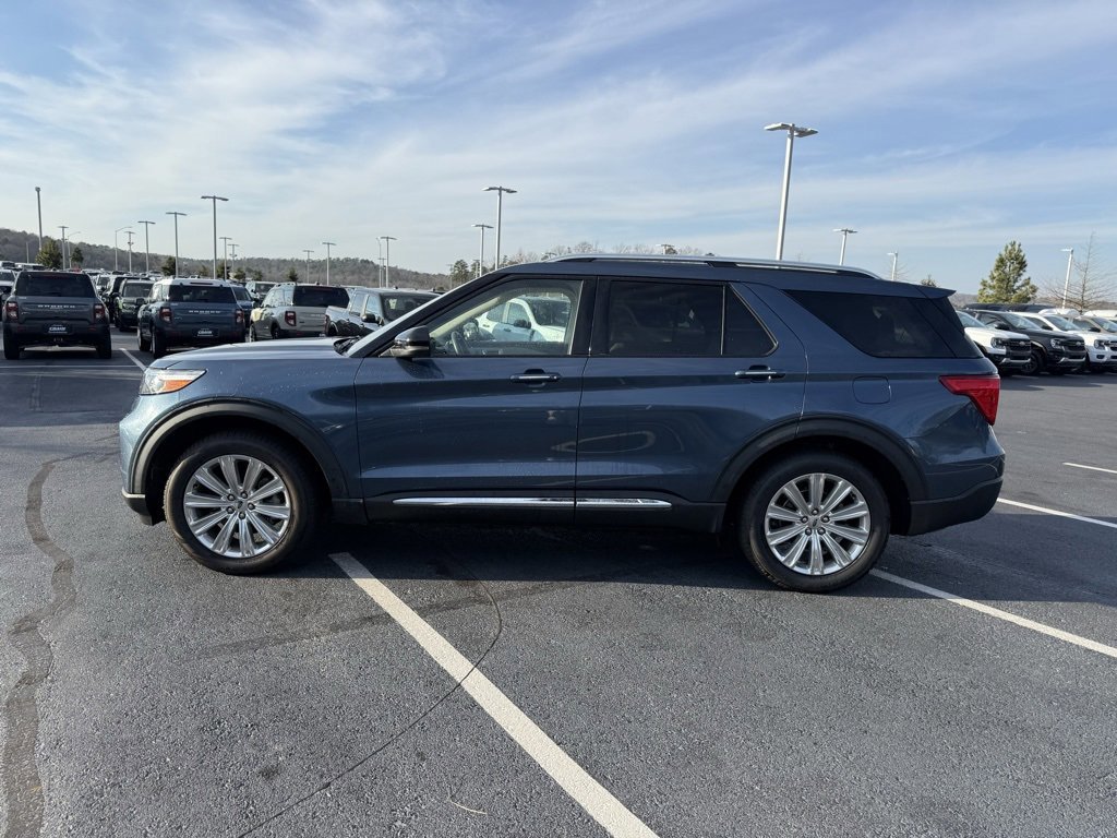 Certified 2020 Ford Explorer Limited w/ Class III Trailer Tow Package image 2