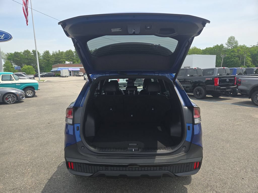 Used 2025 Kia Sportage X-Line w/ Premium Package AWD/4WD image 3