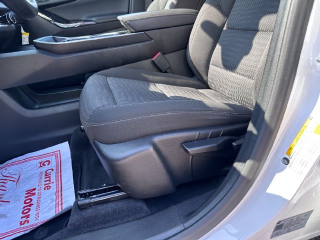 Used 2025 Chevrolet Equinox LT FWD image 12
