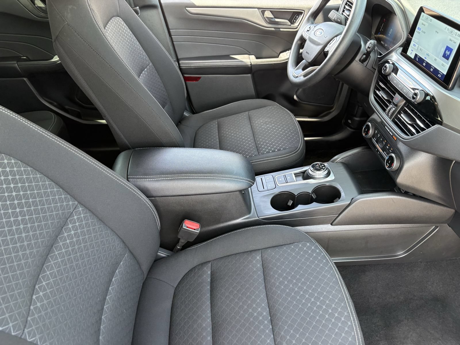 Certified 2025 Ford Escape Active AWD/4WD image 13