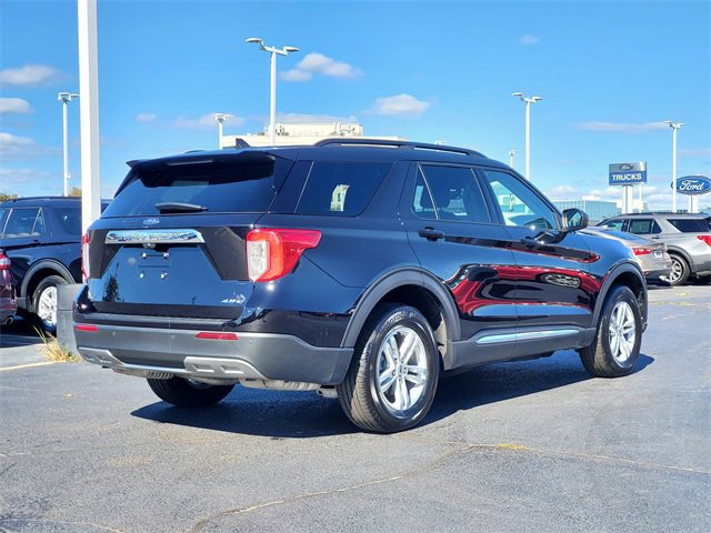 Certified 2022 Ford Explorer XLT w/ Equipment Group 202A image 4