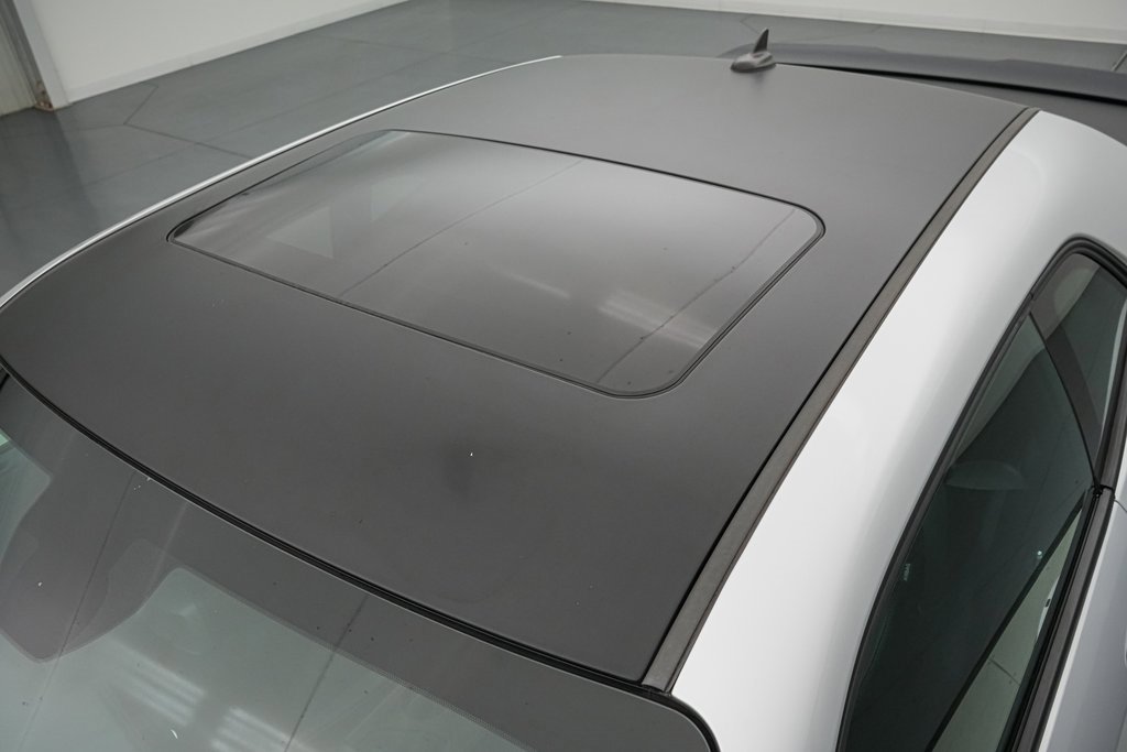 Used 2020 Dodge Challenger R/T image 21