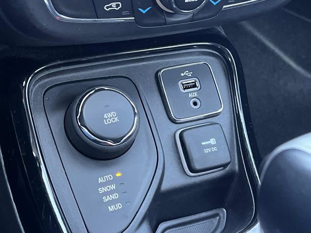 Used 2018 Jeep Compass Limited AWD/4WD image 24